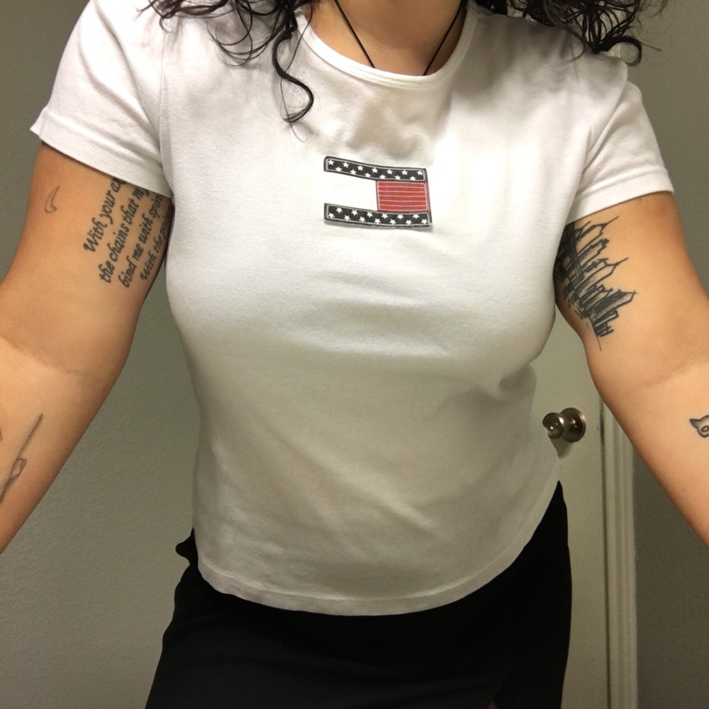 Vintage Tommy Hilfiger T Shirt